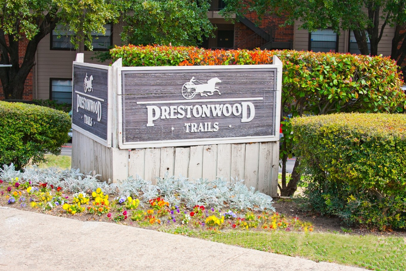 Prestonwood Trails, Dallas (see pics & AVAIL)