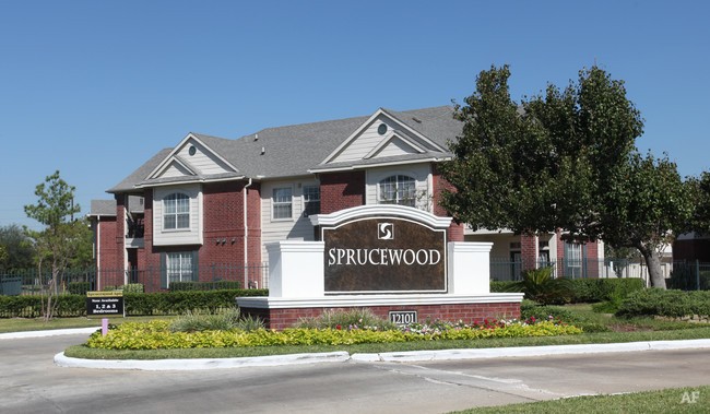 Sprucewood, Houston - (see reviews, pics & AVAIL)