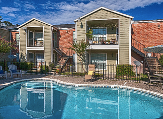 Apartments Near Lone Star College- North Harris | College Student