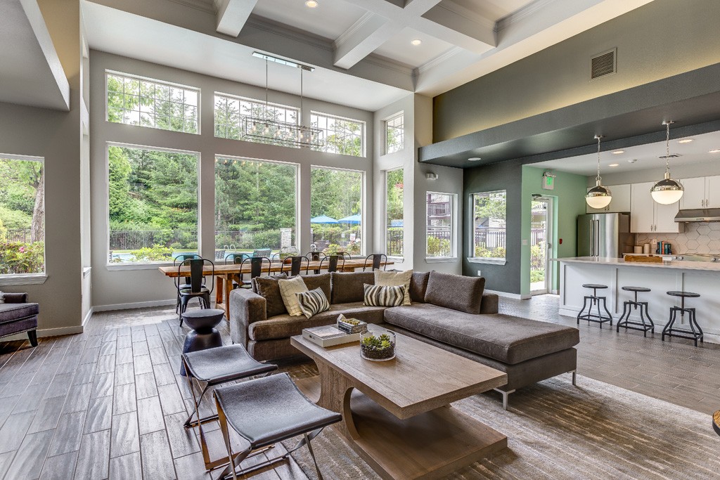 Stonemeadow Farms, Bothell - (see pics & AVAIL)