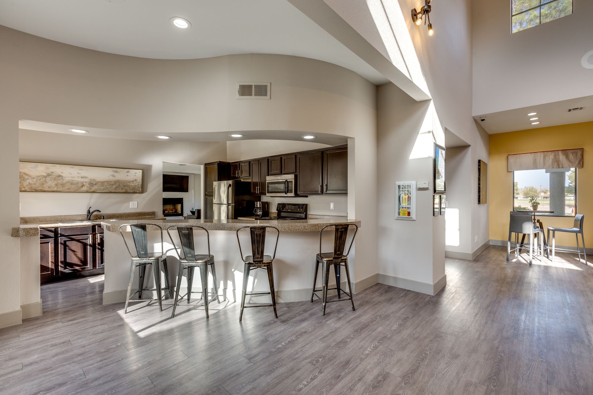 Stonegate Apartments, Las Vegas - (see reviews, pics & AVAIL)