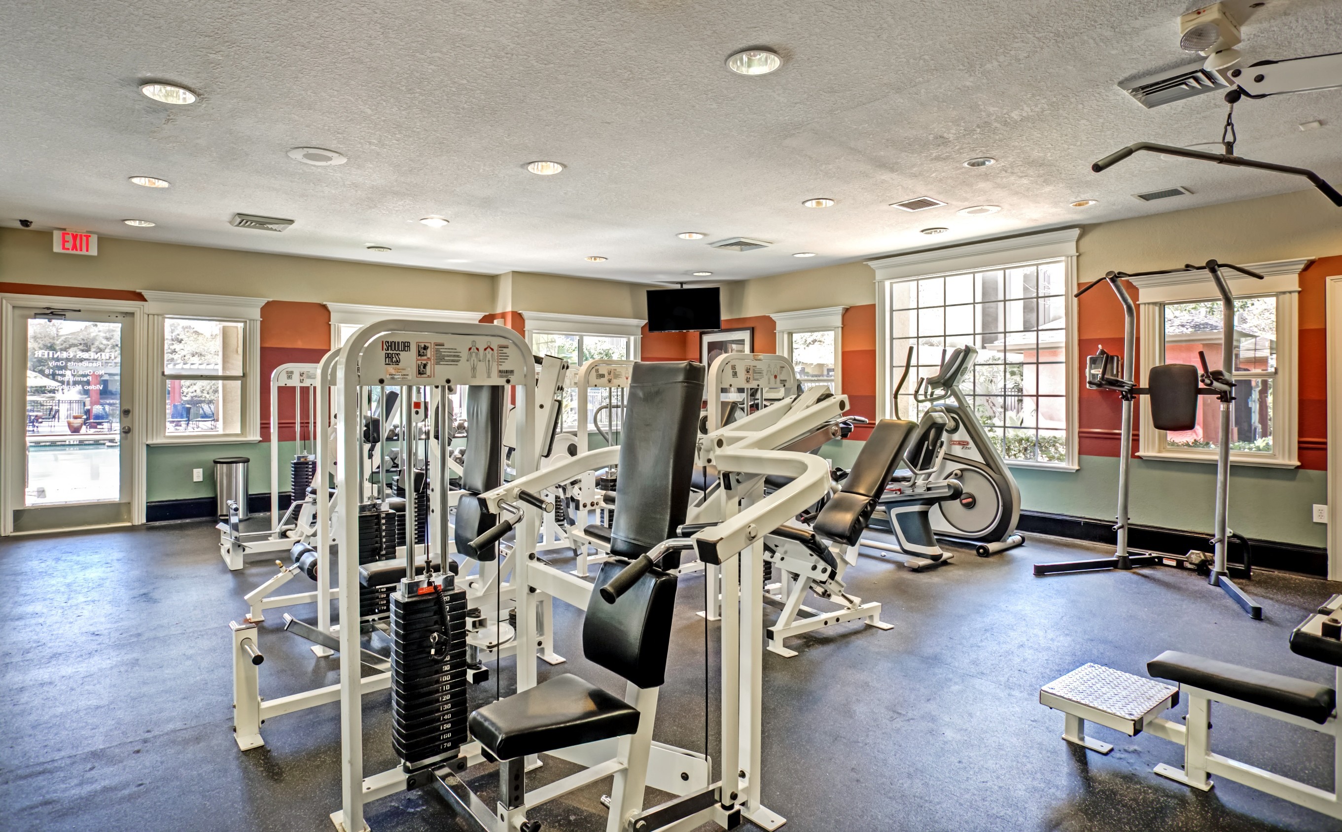 Sabal Palm Apartments, Tampa - (see pics & AVAIL)