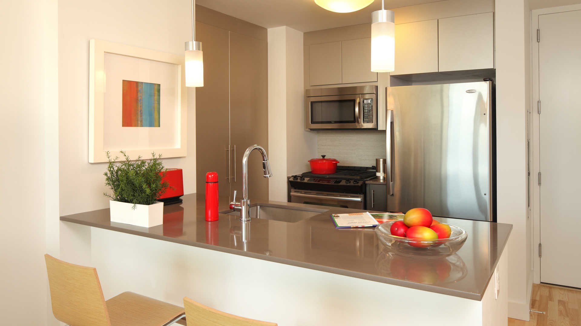 Ten23, New York - (see pics & AVAIL)