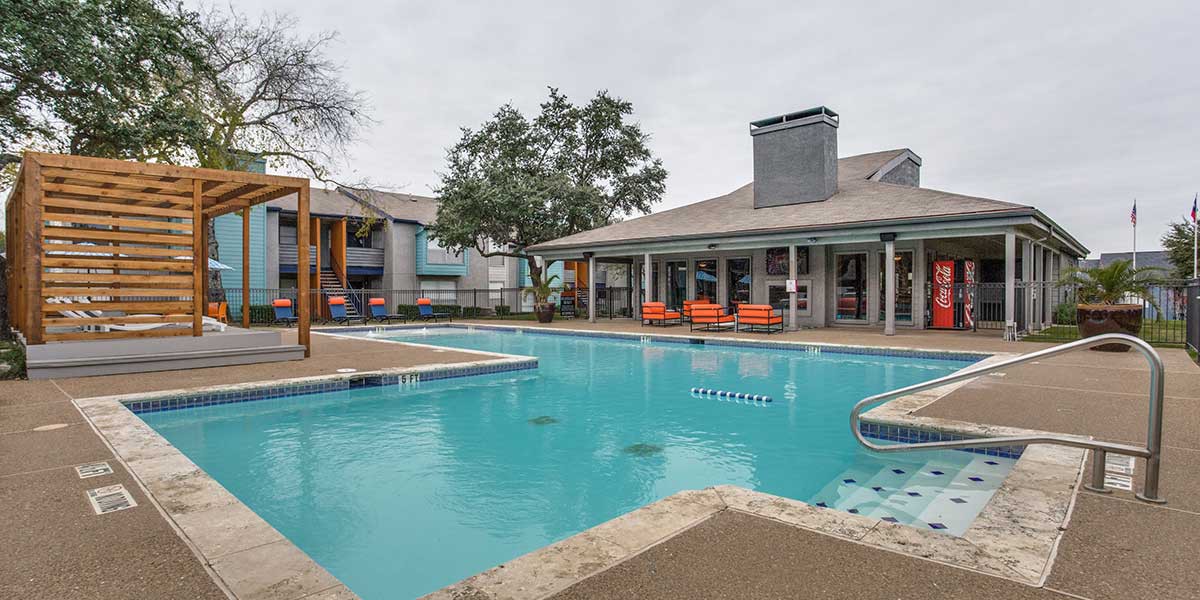 Current at the Grid, Arlington (see pics &amp; AVAIL)