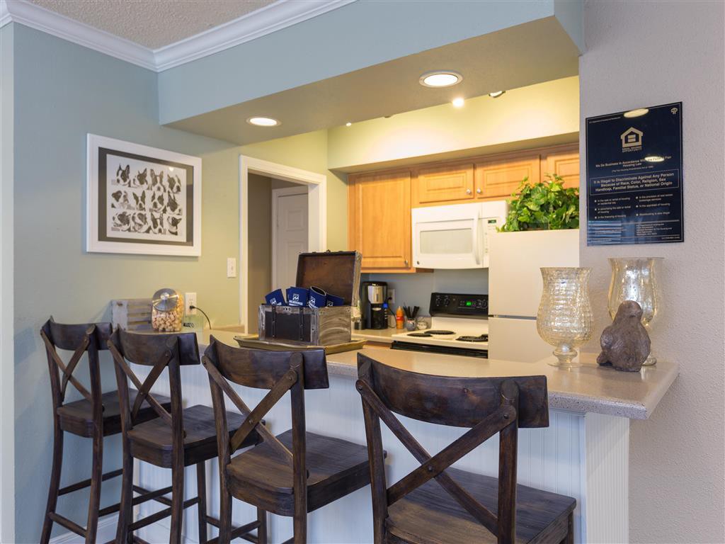 Bar Harbor Apartments, Seabrook - (see pics & AVAIL)