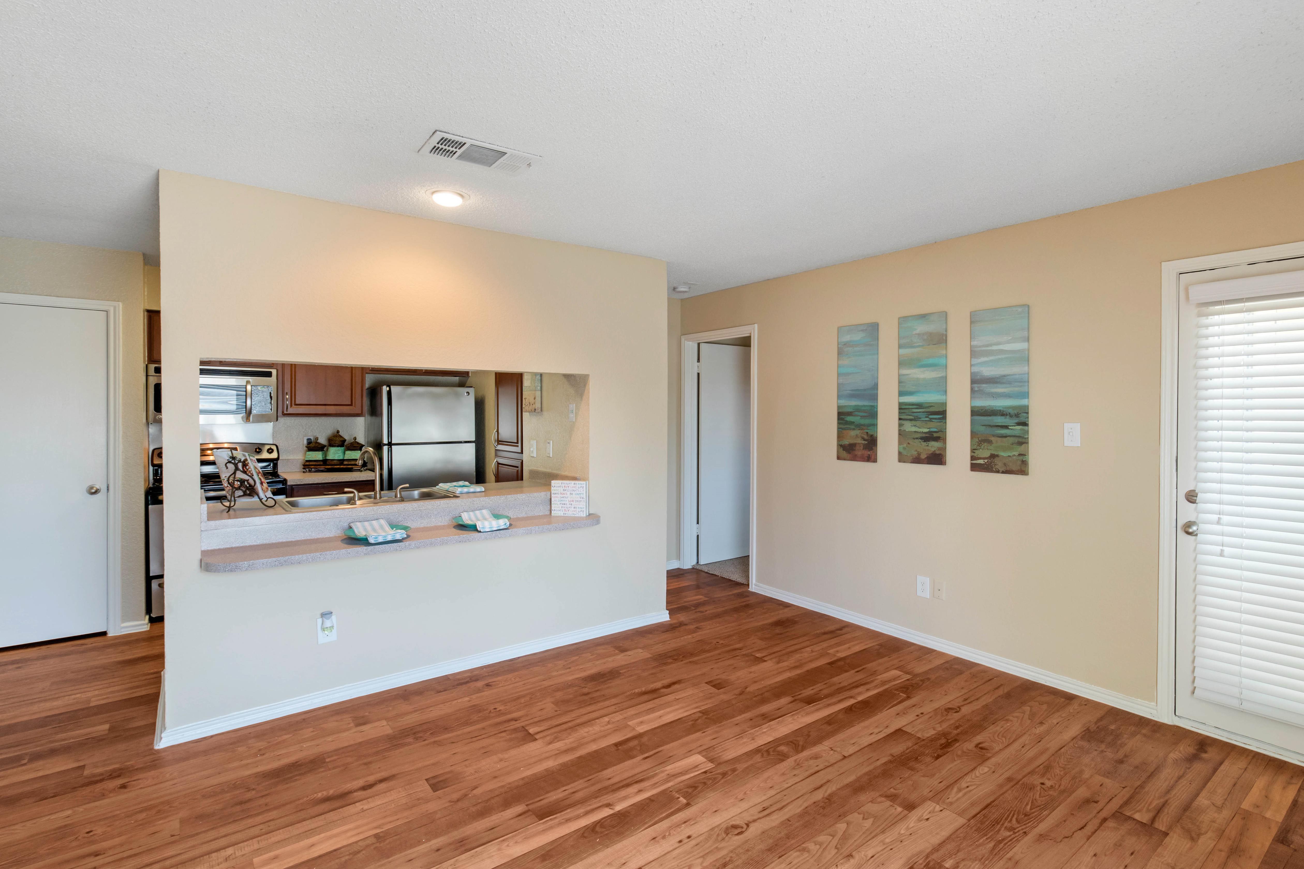 The Meadows of Bedford Apartments, Bedford - (see pics & AVAIL)