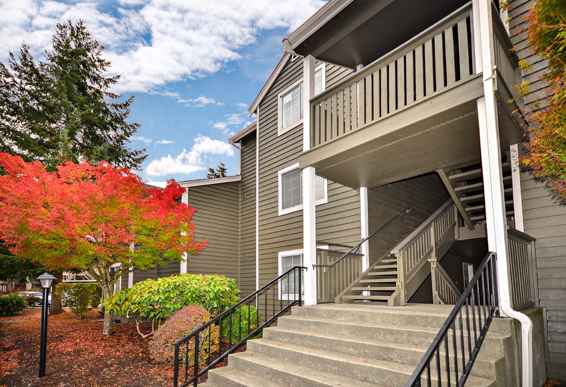 Orchard Ridge Apartments, Lynnwood (see pics & AVAIL)