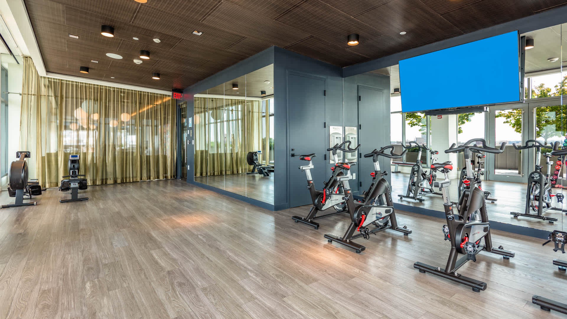 Troy Boston, Boston - (see pics & AVAIL)