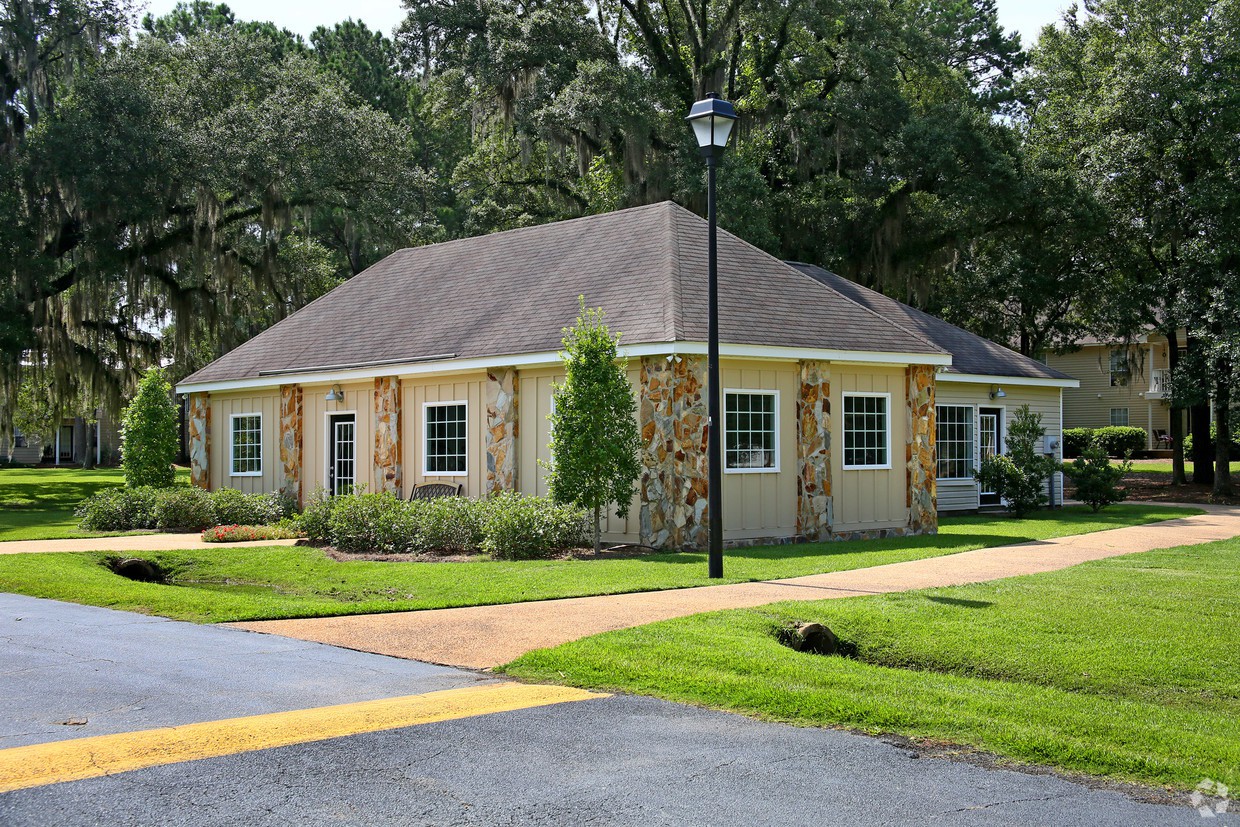 College Apartments In Albany College Student Apartments