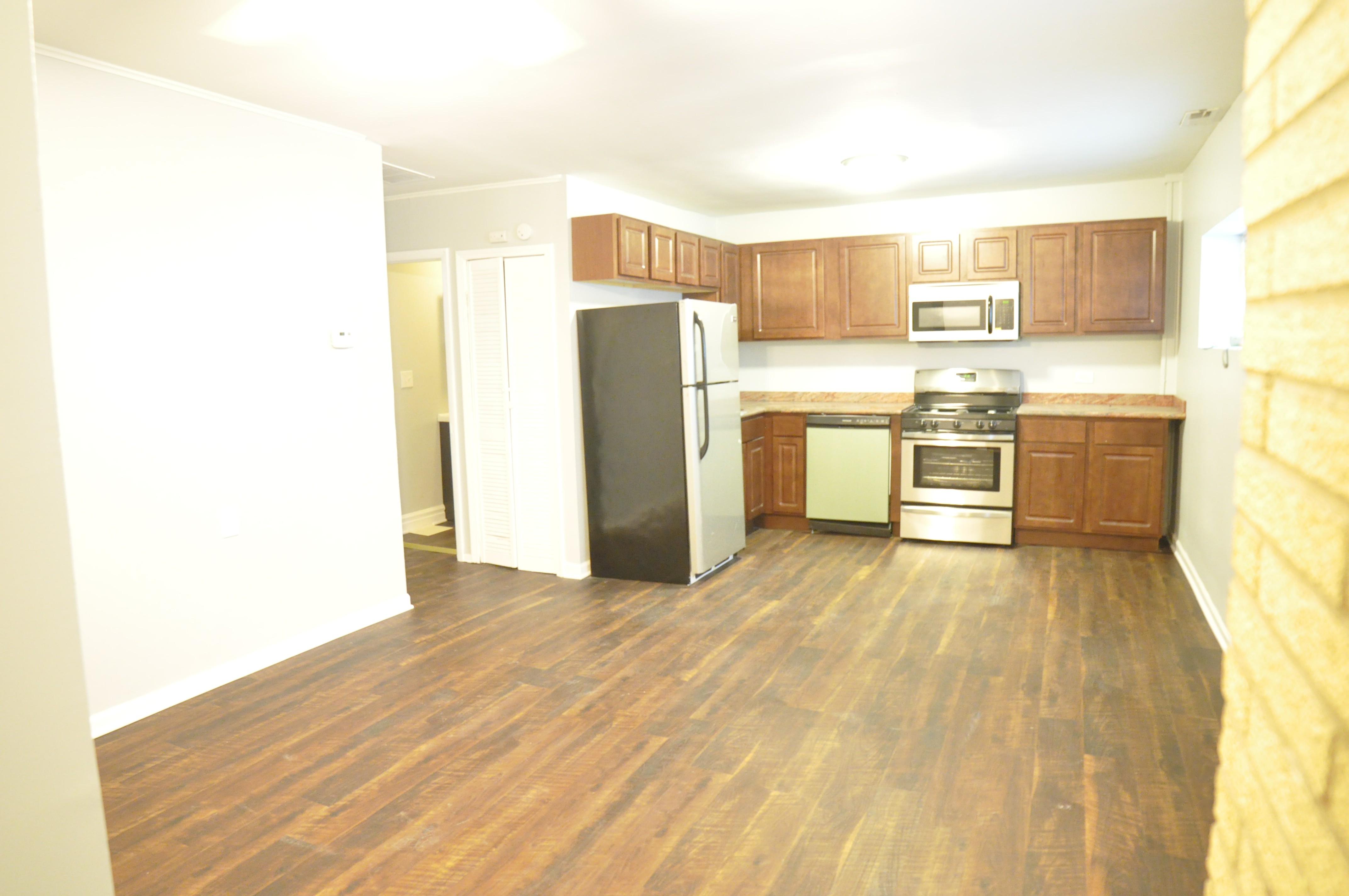 The cheapest apartment rentals for rent in Logan Square, Chicago