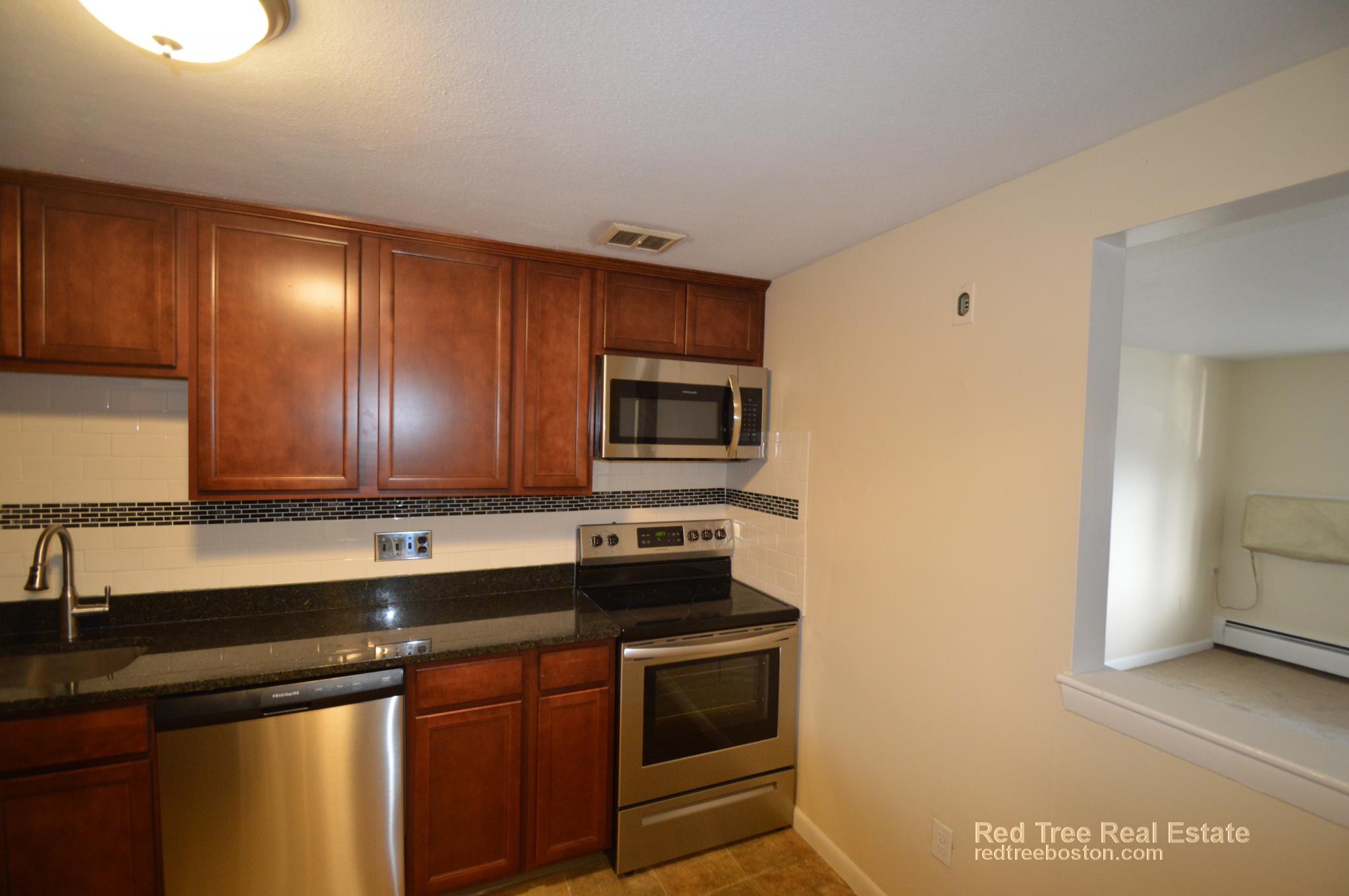 The most inexpensive apartment rentals in West Roxbury, Boston