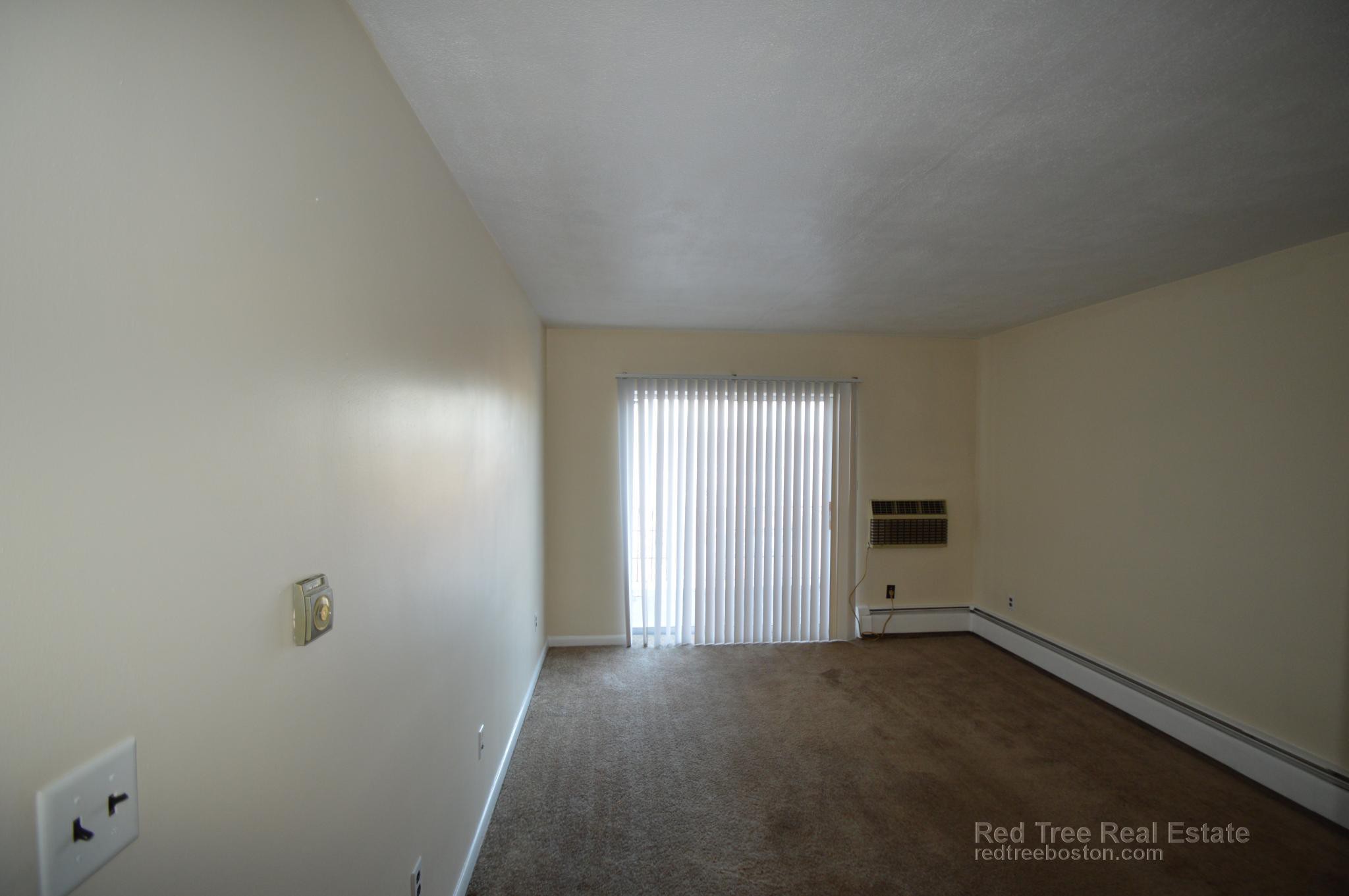 The most inexpensive apartment rentals in West Roxbury, Boston