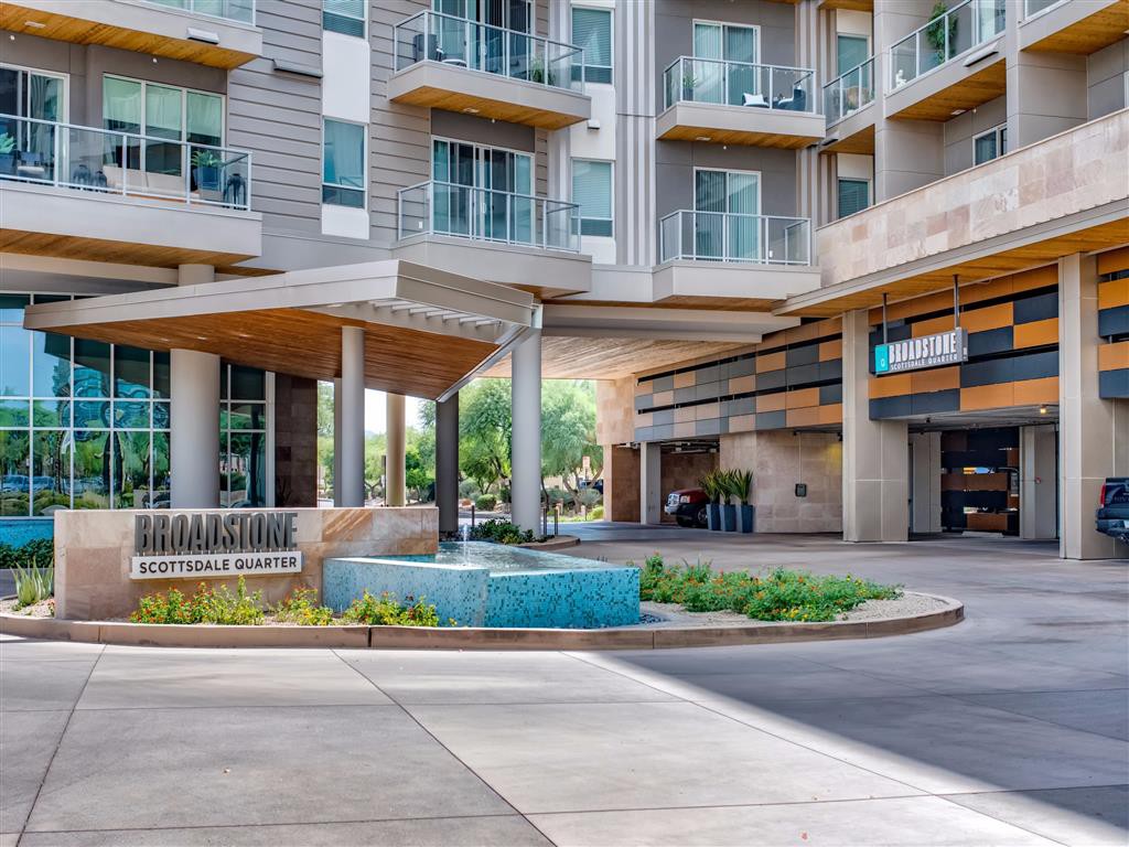 Broadstone Scottsdale Quarter, Scottsdale (see pics &amp; AVAIL)