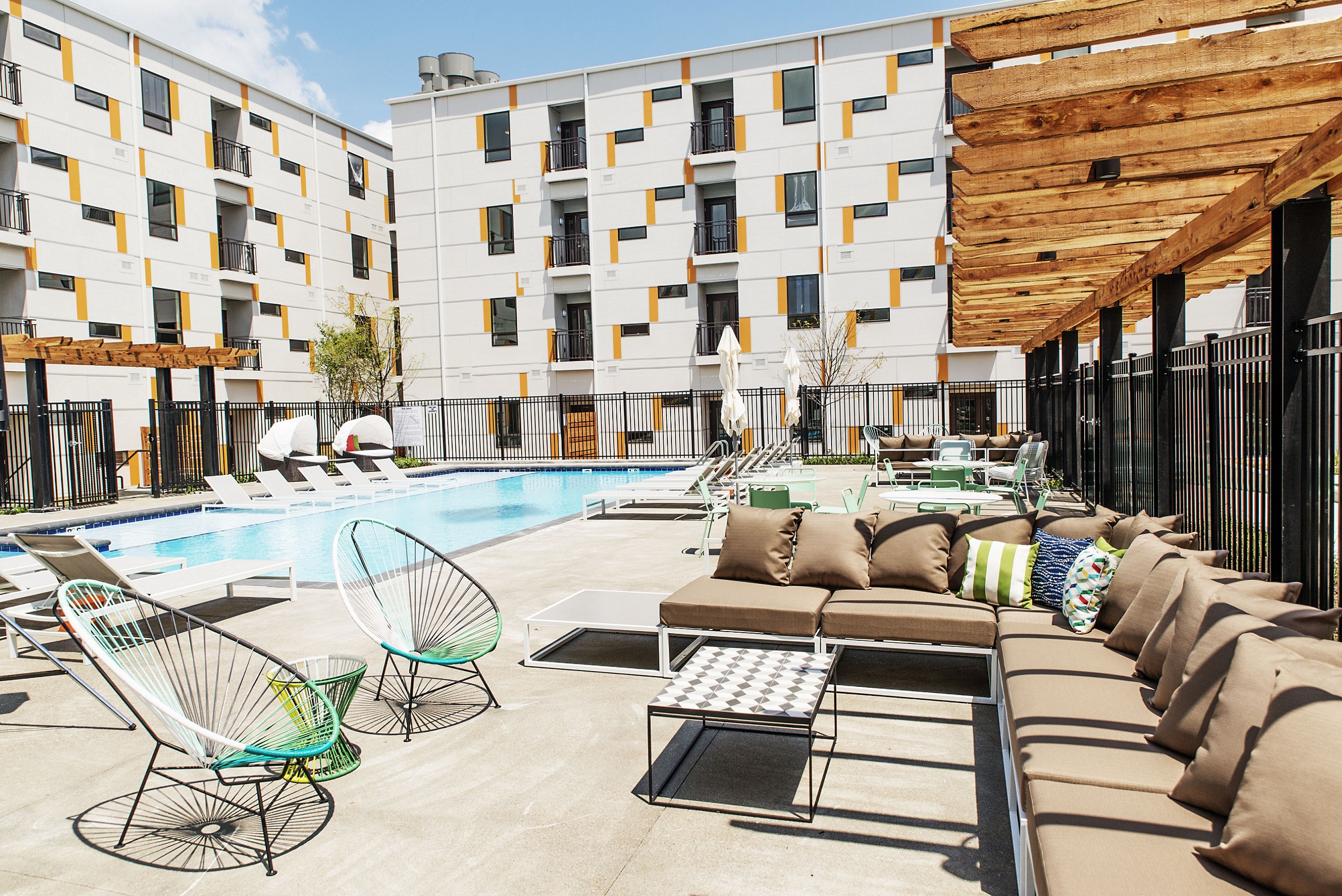 Riley Towers Off-Campus IUPUI Housing | College Rentals