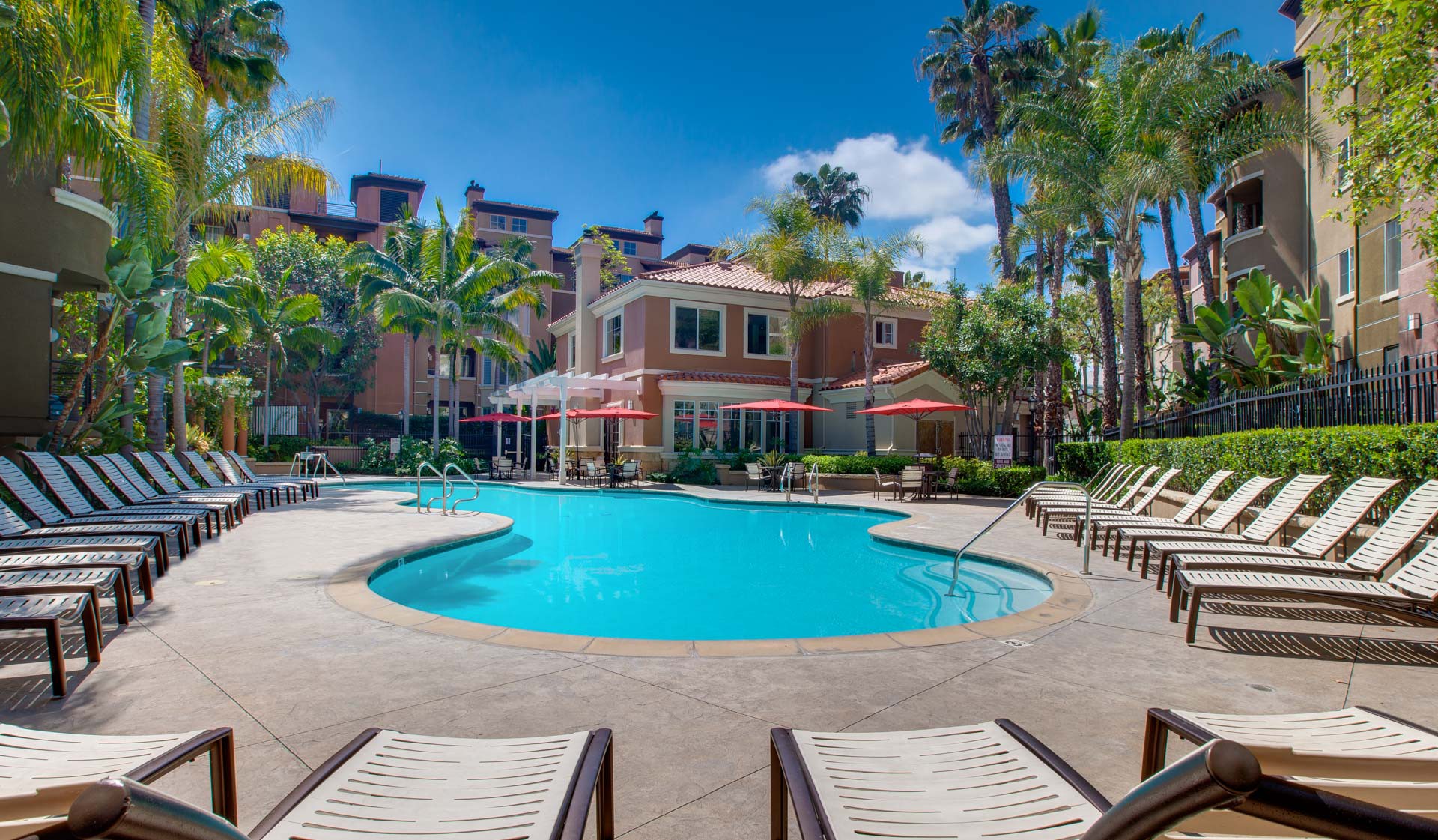 Villas At Park La Brea Apartments Park La Brea Apartments zirahuskitwo