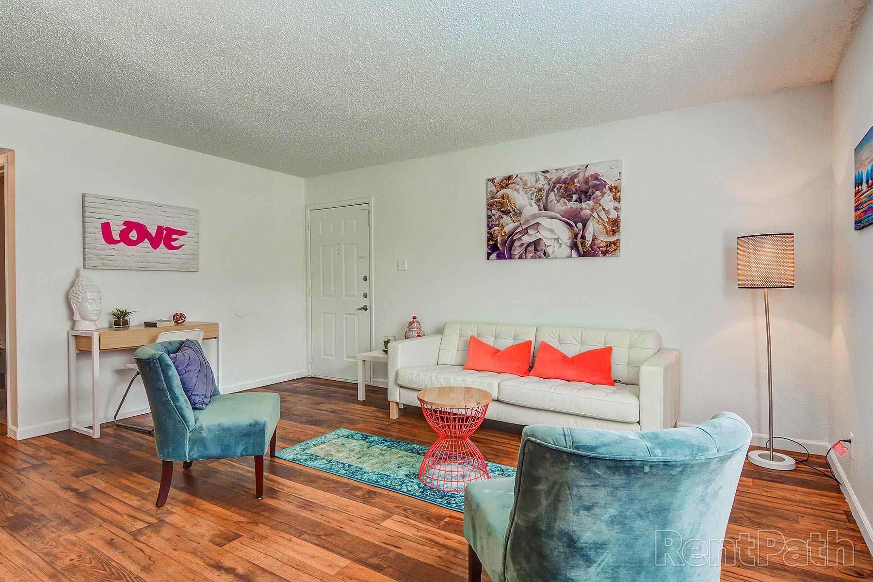 Mueller Flats, Austin (see pics & AVAIL)