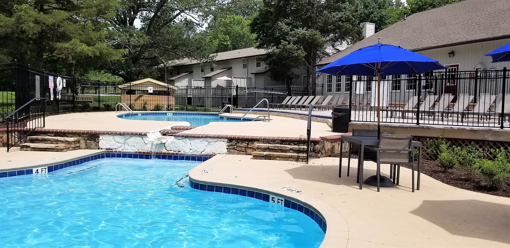 Eagle Pointe Apartments, Knoxville - (see pics & AVAIL)