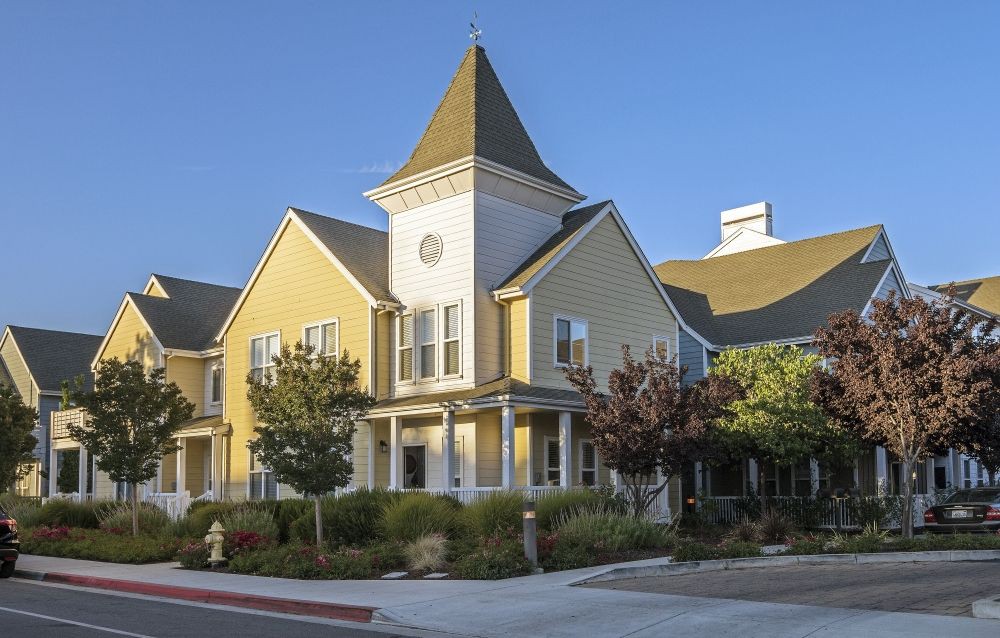 Vineyards Apartments, Gilroy (see pics &amp; AVAIL)