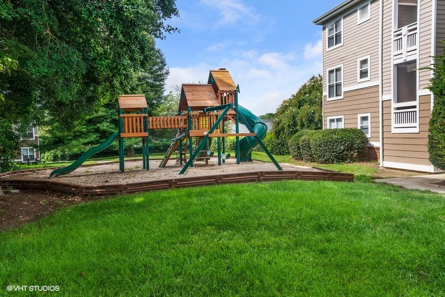 Cedar Springs, Raleigh - (see pics & AVAIL)