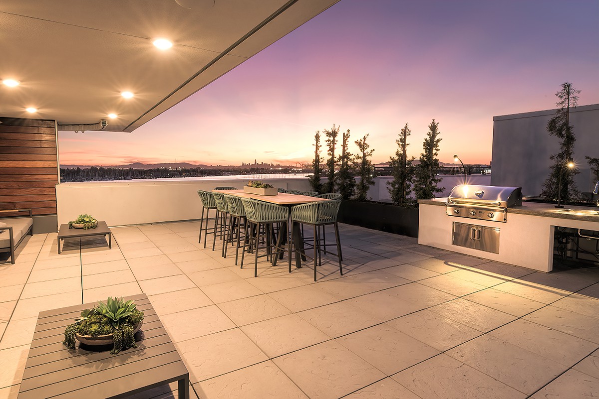 Orion, Oakland - (see pics & AVAIL)