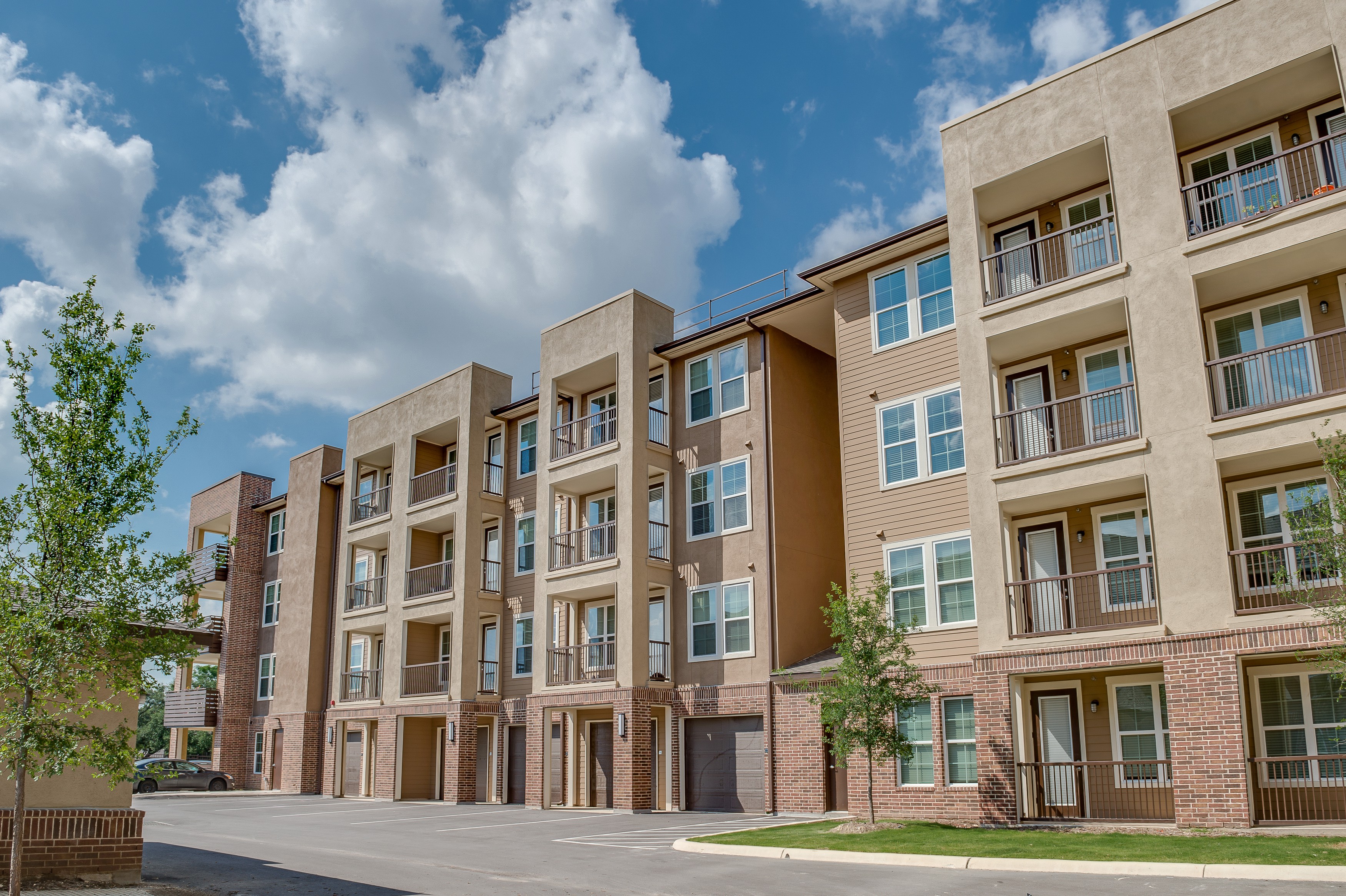 The Vance At Huebner Oaks, San Antonio - (see pics & AVAIL)