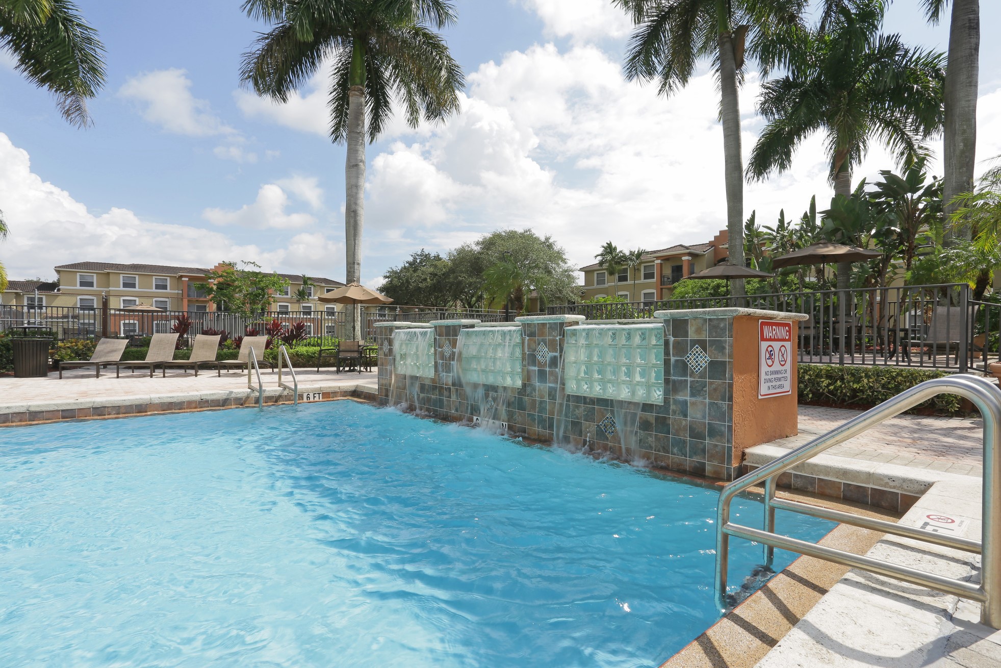 Harbour Cove, Pembroke Pines - (see pics & AVAIL)