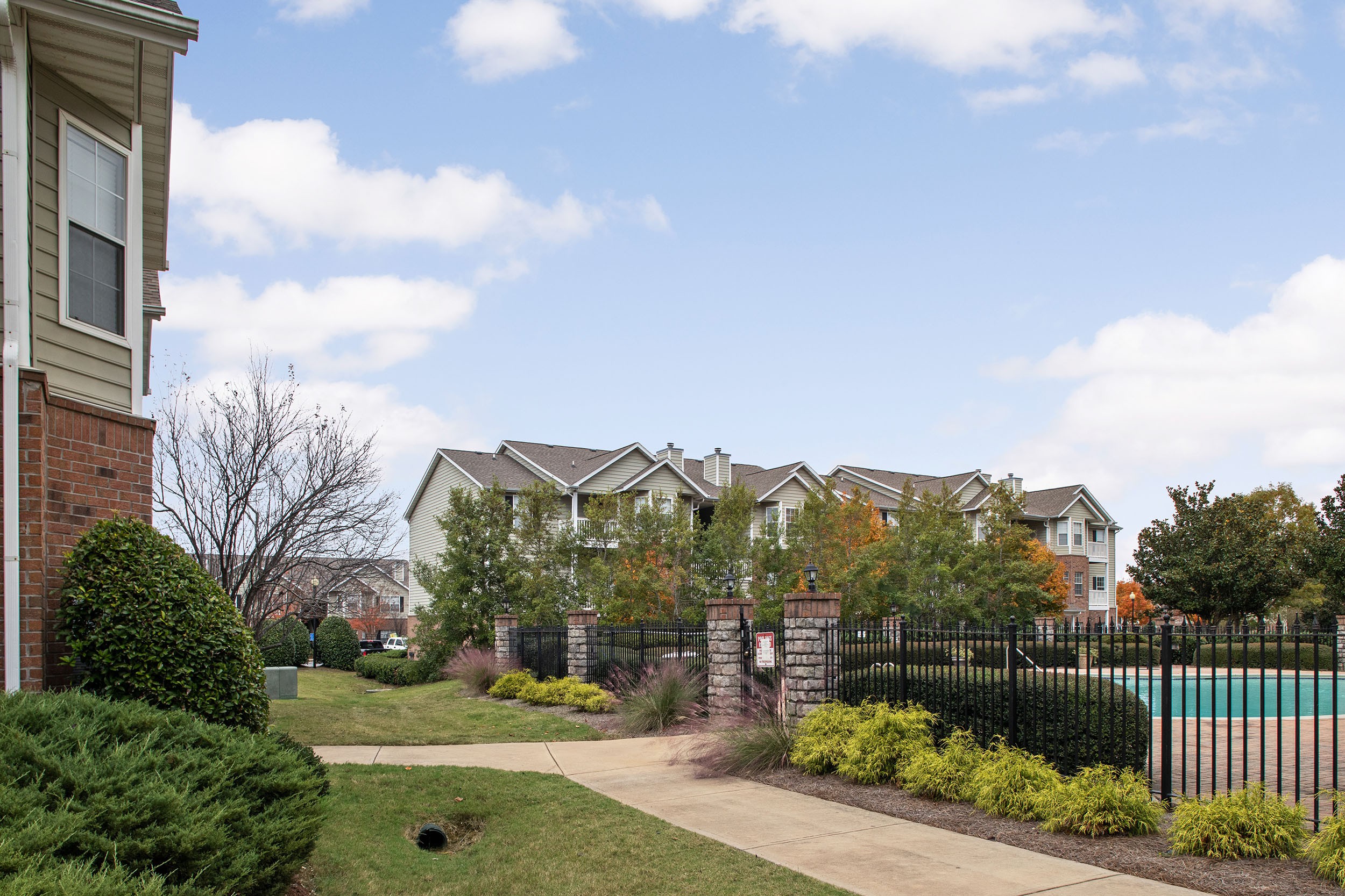 Waterford Landing, Mcdonough (see pics & AVAIL)