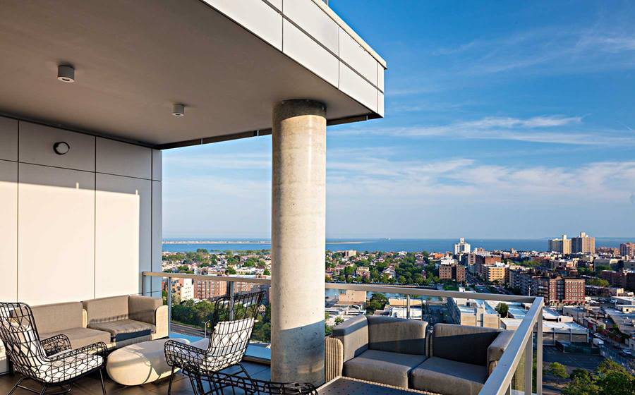 Avalon Brooklyn Bay, New York - (see pics & AVAIL)