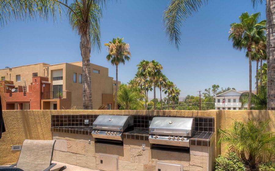 Avalon Woodland Hills, Los Angeles (see pics &amp; AVAIL)