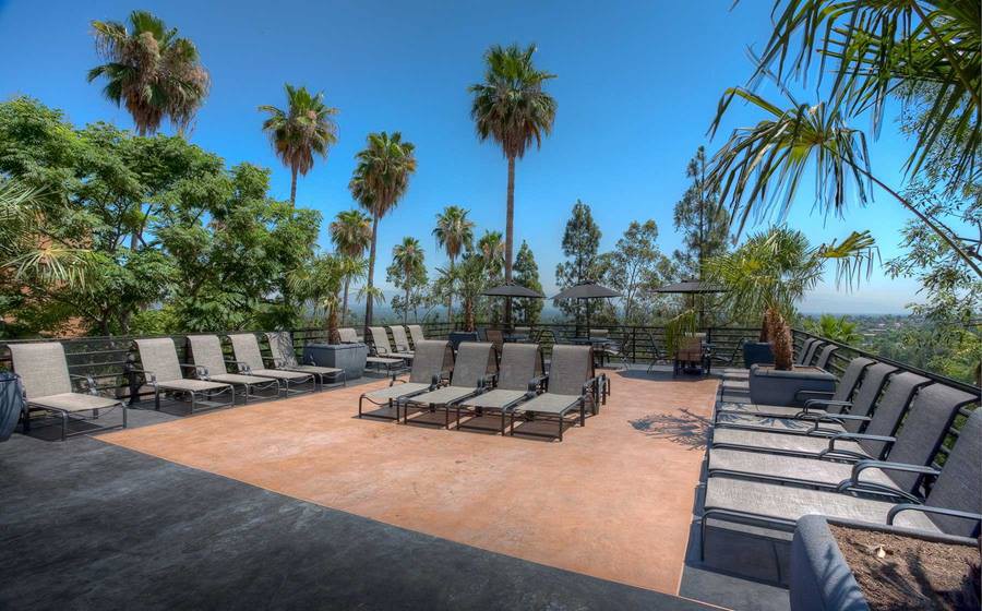 Avalon Woodland Hills, Los Angeles (see pics &amp; AVAIL)