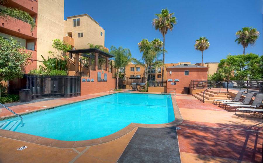 Avalon Woodland Hills, Los Angeles (see pics &amp; AVAIL)