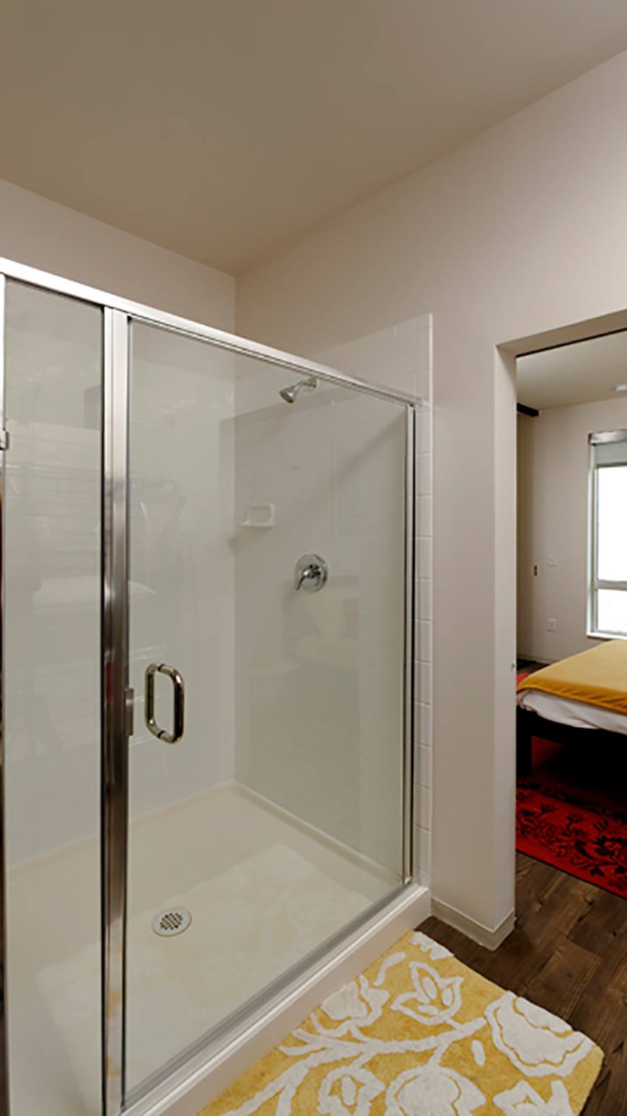 Avalon Mosaic, Fairfax - (see pics & AVAIL)