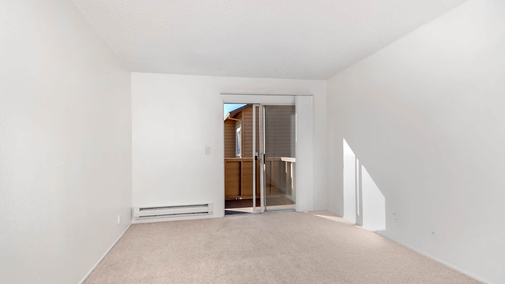 Creekside Apartments, San Mateo - (see reviews, pics & AVAIL)