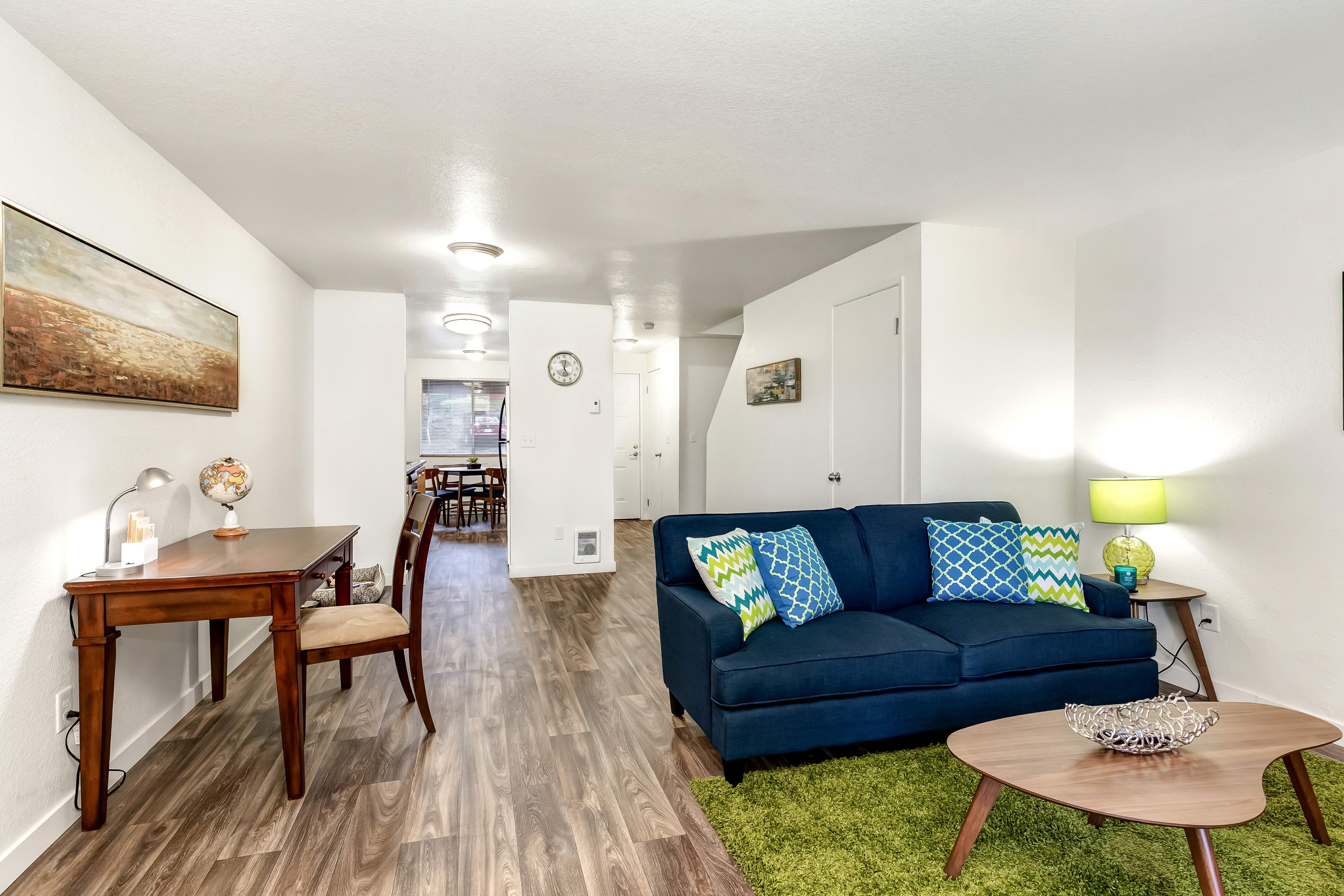 Honey Creek, Renton (see pics &amp; AVAIL)