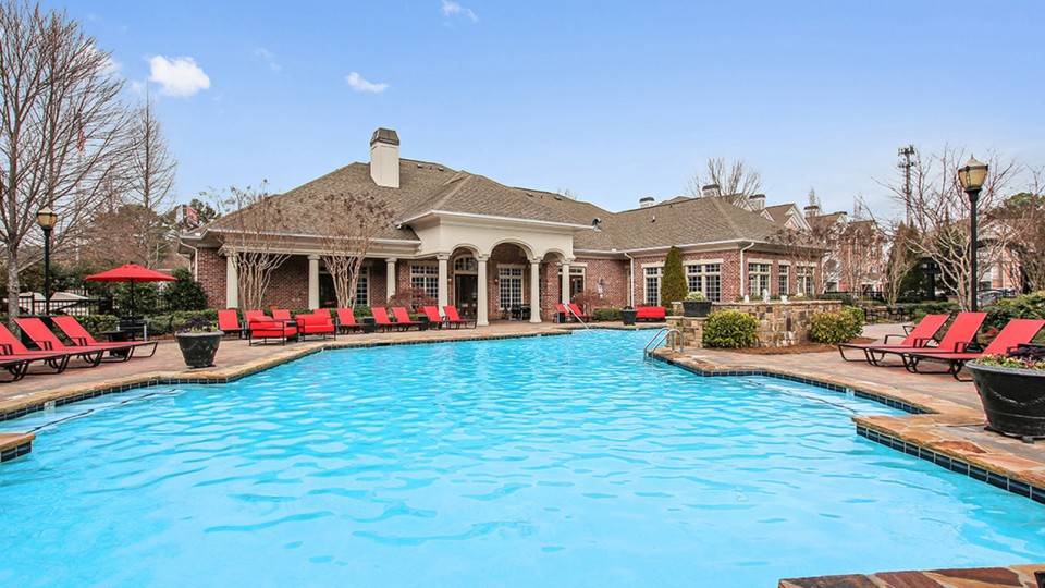 Artisan, Atlanta (see reviews, pics &amp; AVAIL)