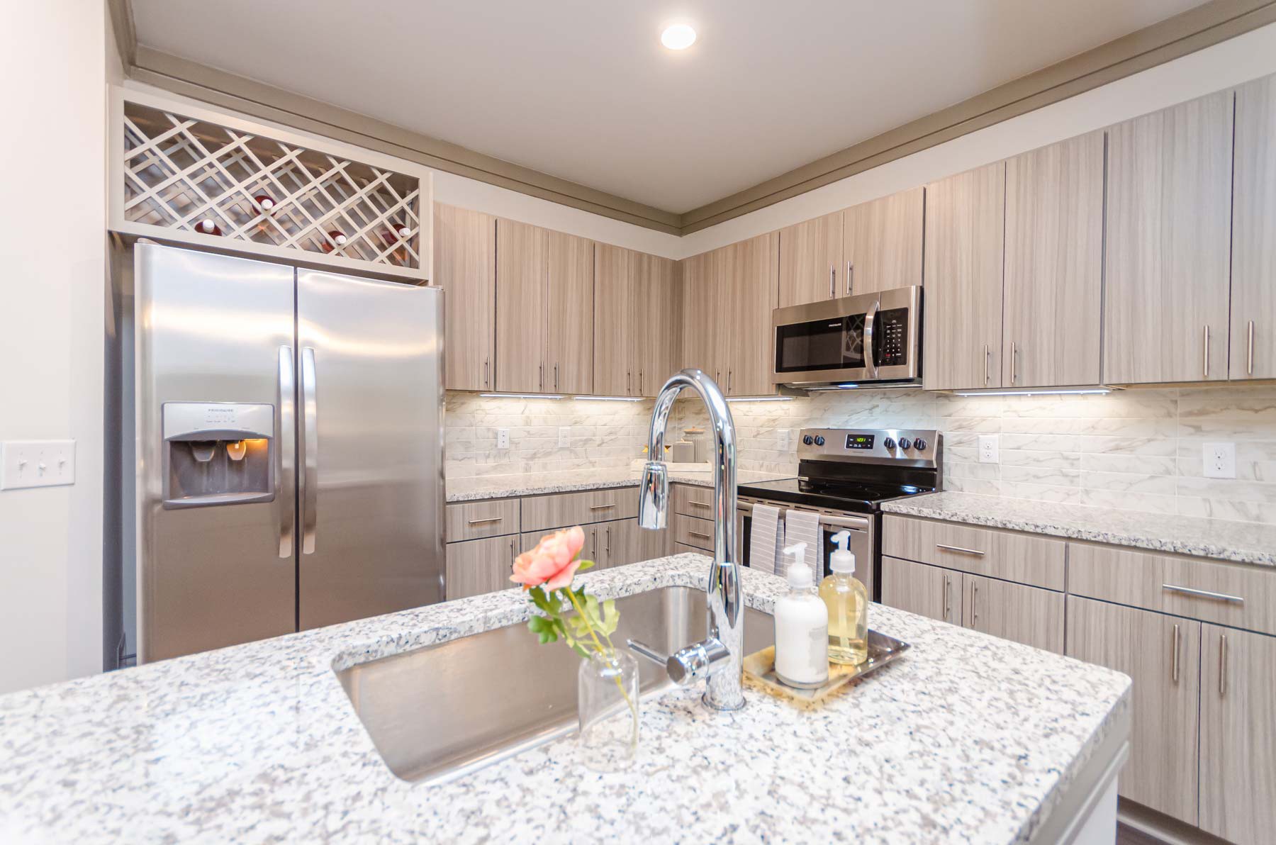 Artesia Big Creek, Alpharetta - (see pics & AVAIL)