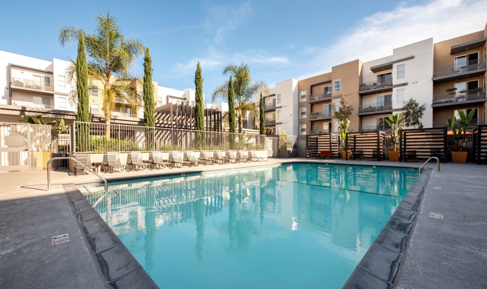 IMT Sherman Circle, Los Angeles (see pics &amp; AVAIL)