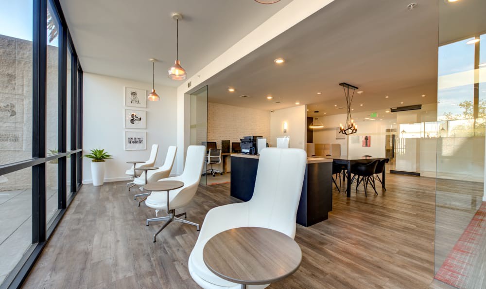 IMT Sherman Circle, Los Angeles (see pics &amp; AVAIL)