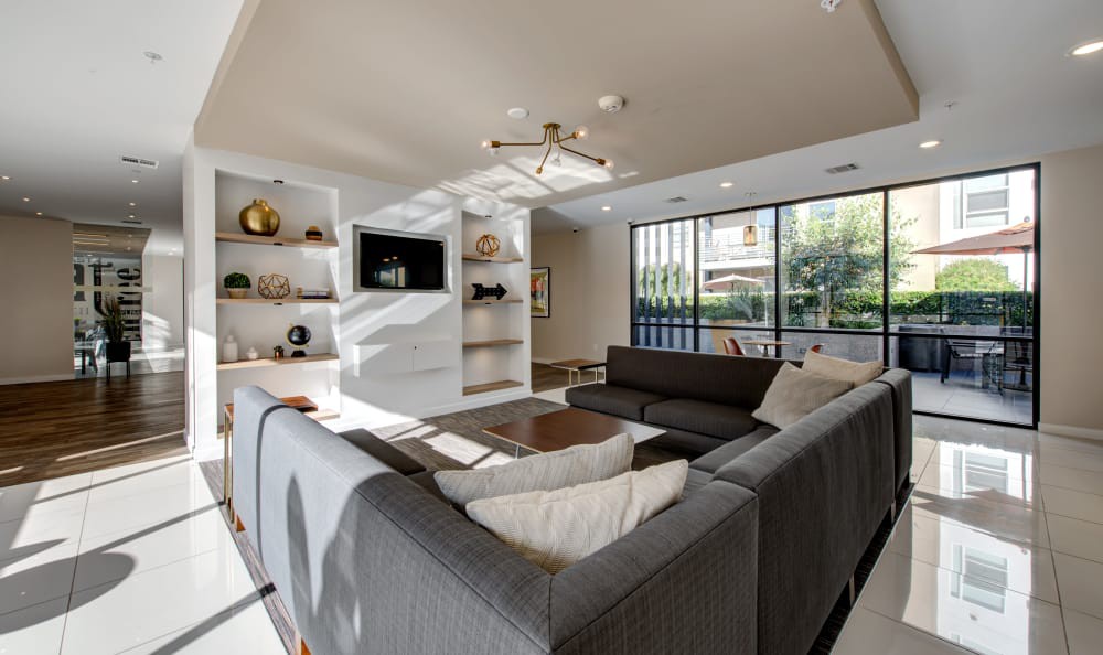 IMT Sherman Circle, Los Angeles (see pics &amp; AVAIL)