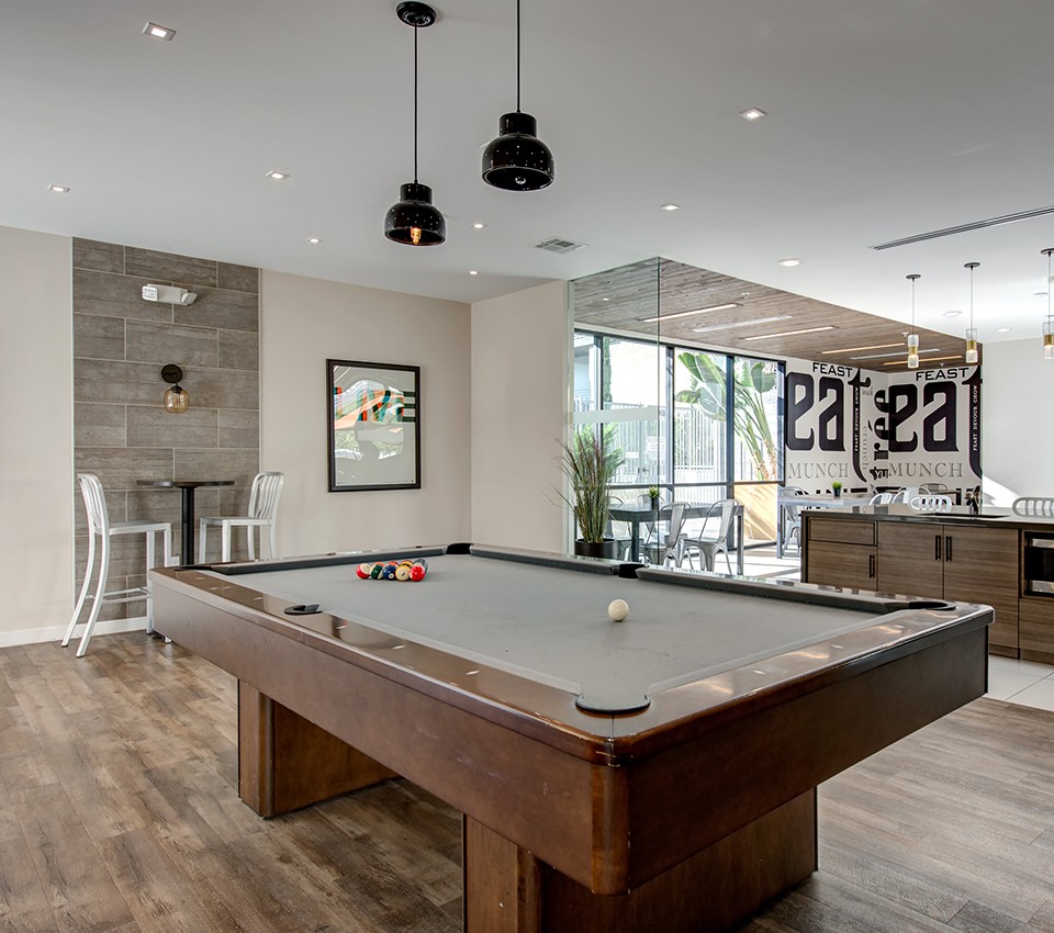 IMT Sherman Circle, Los Angeles (see pics &amp; AVAIL)