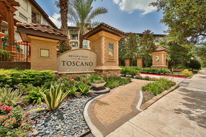 Broadstone Toscano, Houston - (see pics & AVAIL)