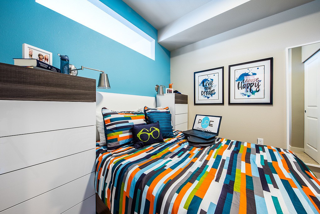 Pure Redmond, Redmond - (see pics & AVAIL)