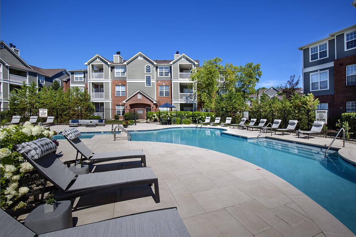Lake Clearwater Apartments, Indianapolis - (see pics & AVAIL)