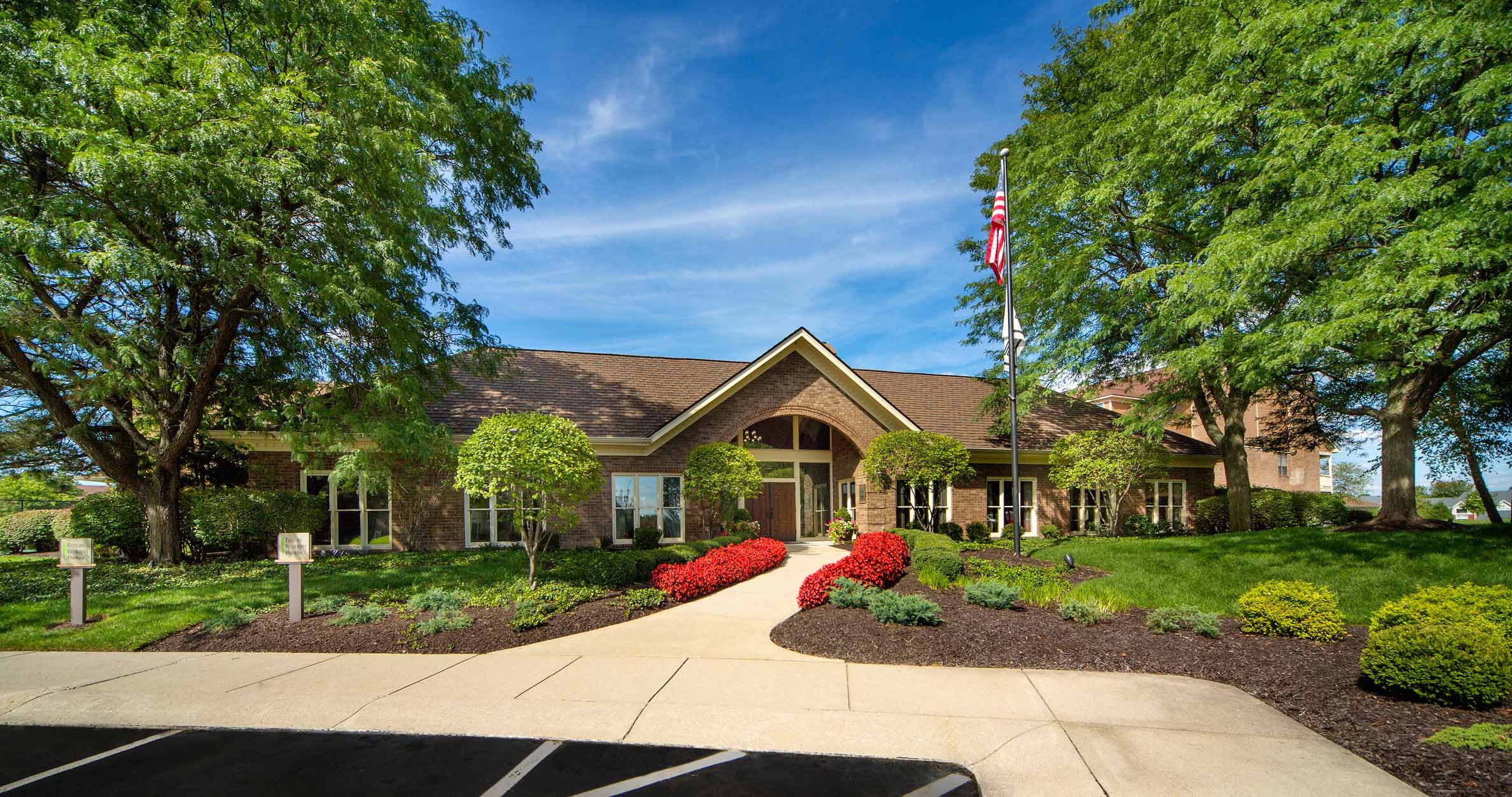 Willow Lake Apartments, Indianapolis - (see pics & AVAIL)