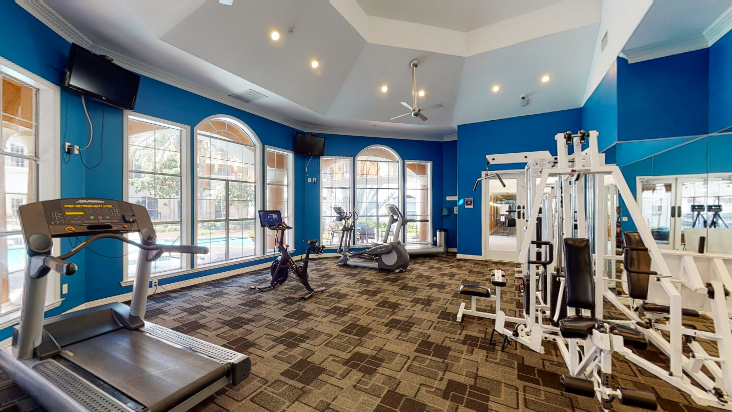 Tuscany Court Apartments, Houston - (see reviews, pics & AVAIL)