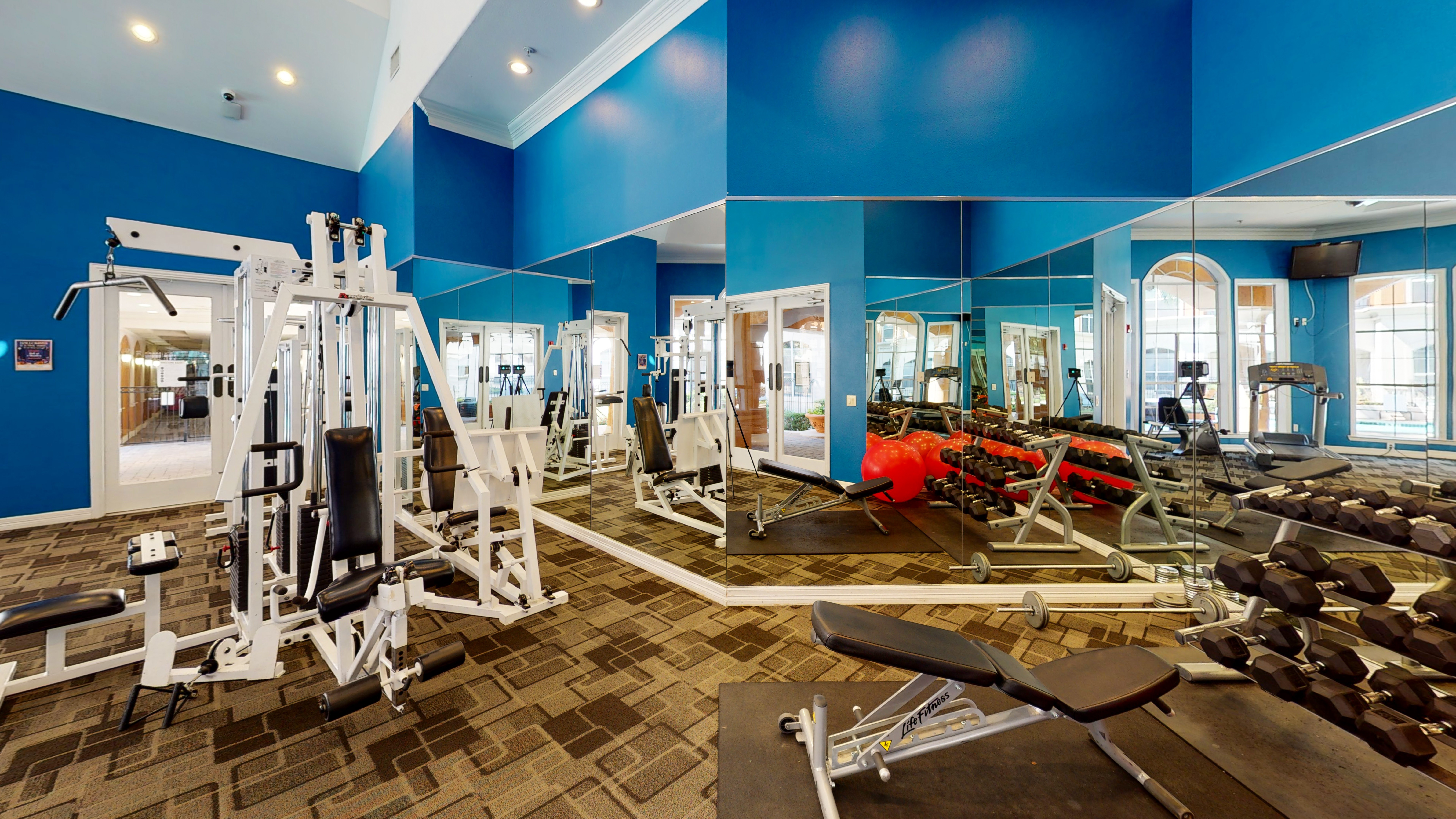 Tuscany Court Apartments, Houston - (see reviews, pics & AVAIL)