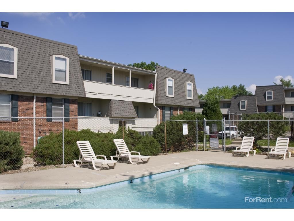 Legend Oaks (Renovating) 7645 Garfield Ct, Kansas City, KS 66112