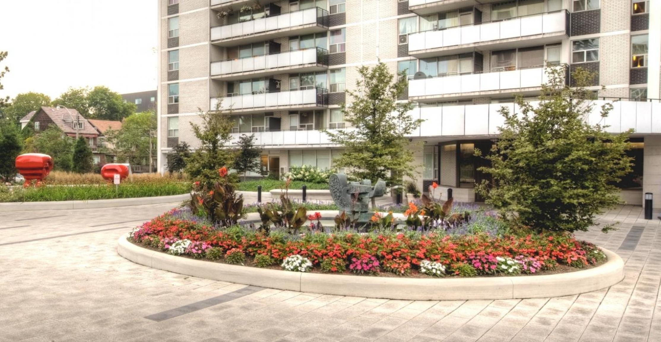 77 Davisville Avenue Apartments for Rent 77 Davisville Ave, Toronto, ON M4S 1E8 with 4